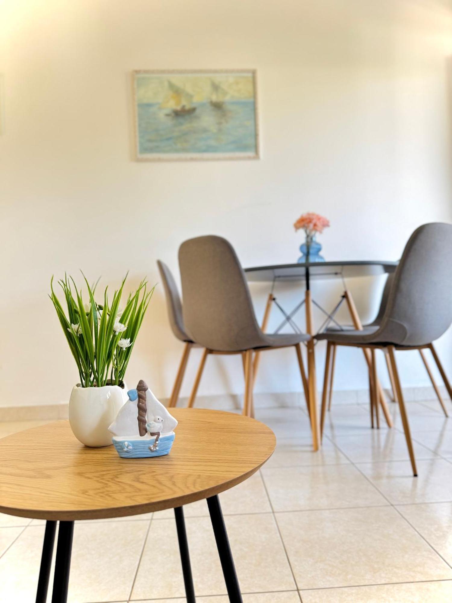 Apartments Elvira Драге Екстер'єр фото